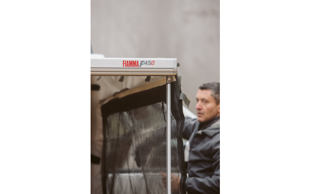 Fiamma F45s 260 Markise Für Rechtslenker VW T5/T6 Multivan/Transporter Tuchfarbe Royal Grey 260 Cm Gehäusefarbe Deep Black 5 Fiamma F45s 260 Markise Für Rechtslenker VW T5/T6 Multivan/Transporter Tuchfarbe Royal Grey 260 Cm Gehäusefarbe Deep Black – Bild 3